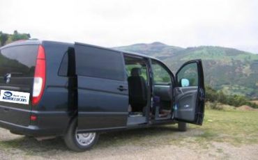 Minivan Avec chauffeur 07 places